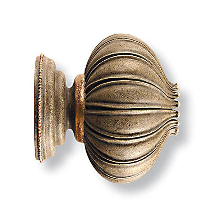 Oliver Finial